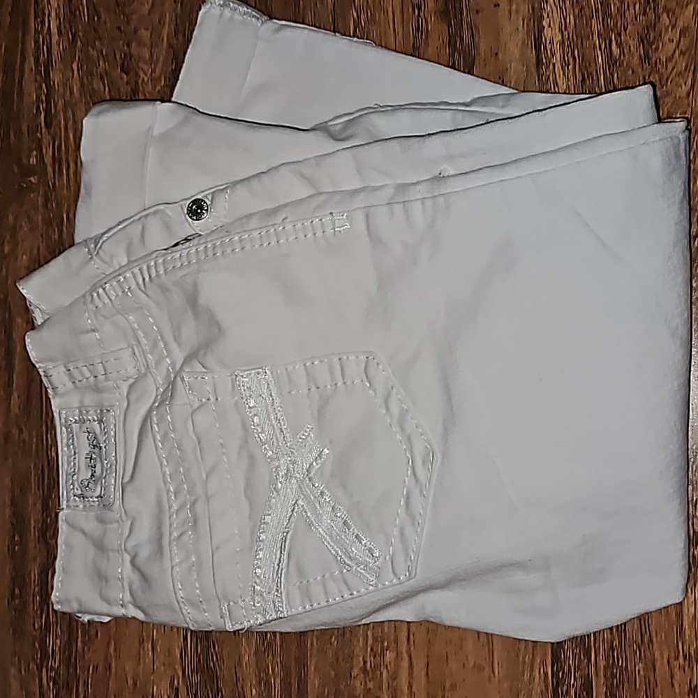 Amethyst Capris - Picture 3 of 3